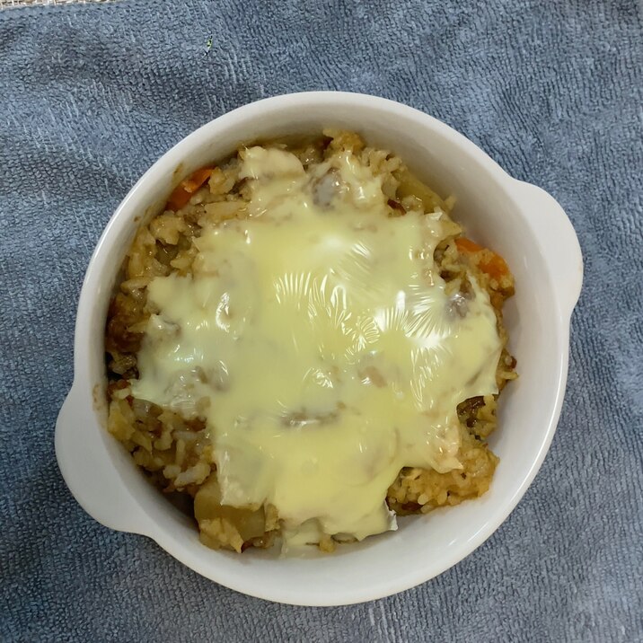 カレーをリメイク。電子レンジで簡単カレードリア